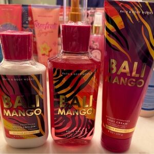 Bath & Body Works Bali Mango Body Wash Set - Pink and Orange